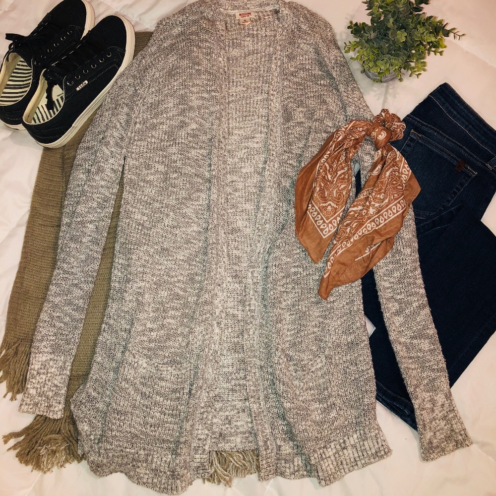 Mossimo Oversized Gray & White Knit Cardigan